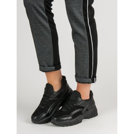 Slip-on lenkkarit musta 2