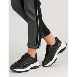 Nauhalliset urheilukengät musta 1