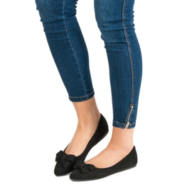 Ch. Creation Mokkabalerina Spitzissä musta 1