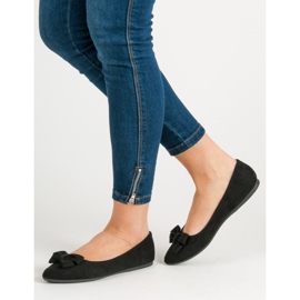 Ch. Creation Mokkabalerina Spitzissä musta 2