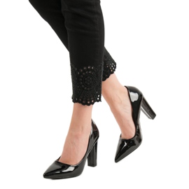 SHELOVET Lakatut pumput musta 2