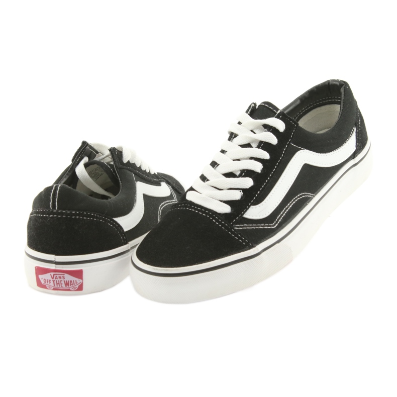 Old Skool Vans musta valkoinen 4