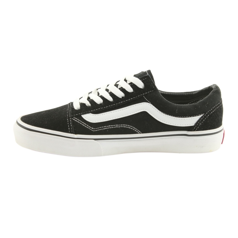 Old Skool Vans musta valkoinen 2