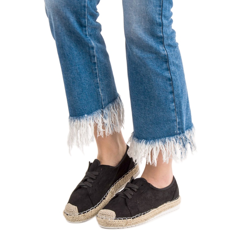 Ideal Shoes Nauhoitetut espadrillit musta 2