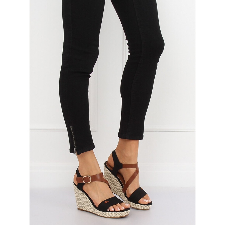 Musta BL-360 Musta kiilamaiset sandaalit 2