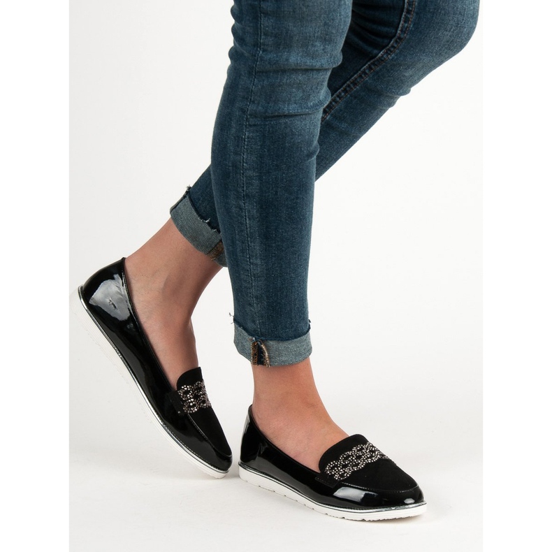 SHELOVET Lakattuja leivonnaisia musta 1