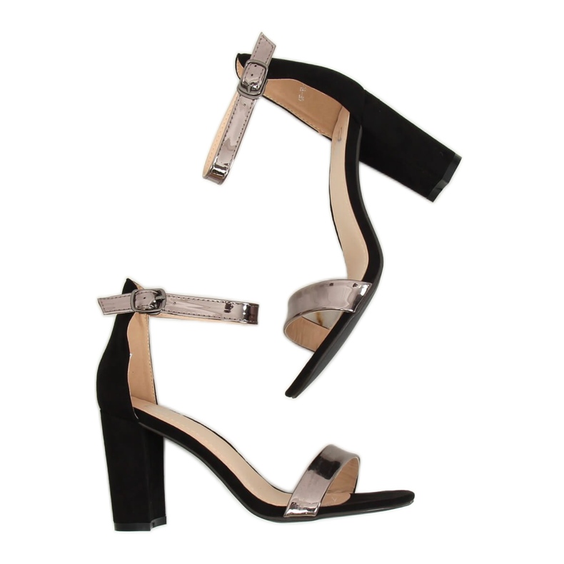 Musta GF-WL-35 Mustat sandaalit postissa 1