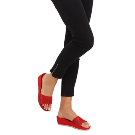 Punaiset avoimet tossut JS-03 Punainen 2 Punaiset avoimet tossut JS-03 Punainen 2