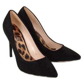 Pumppaa mustaa 9003-18 mustaa tappia 1