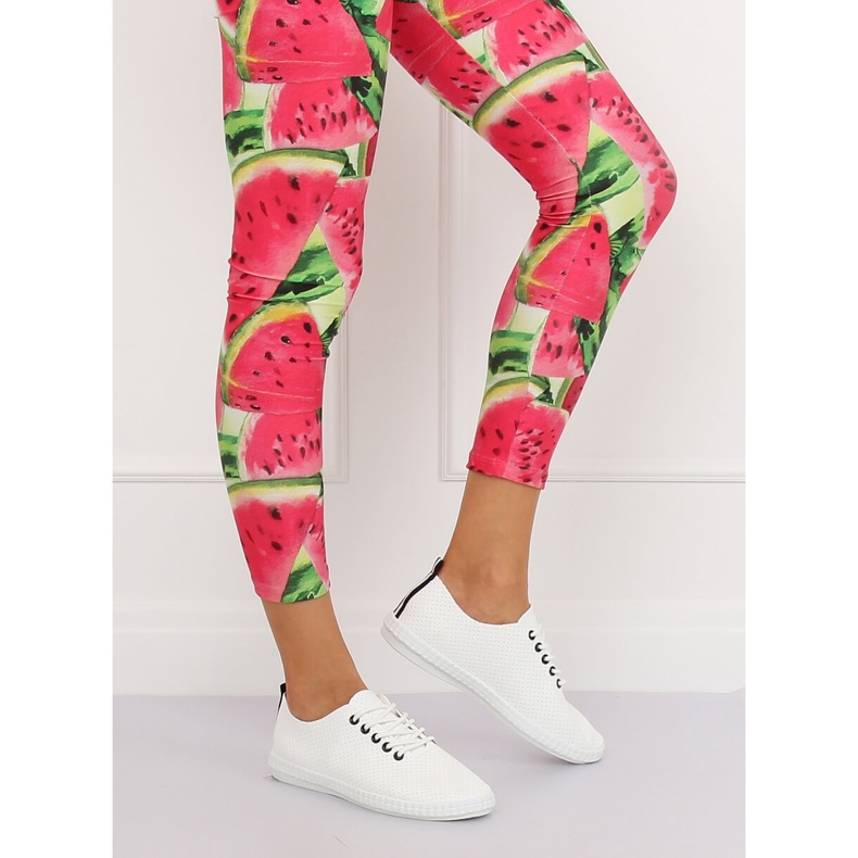 Naisten mustat ja valkoiset lenkkarit B111-17 VALKOINEN / MUSTA 1