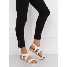 Valkoiset naisten sandaalit S81 Valkoinen 2