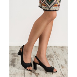 Evento Tyylikkäät mustat sandaalit 2