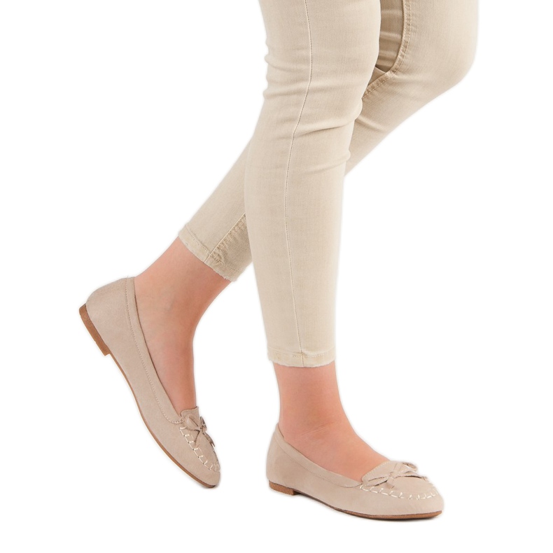 Small Swan Vaaleat beige -kengät, joissa on jousi 1