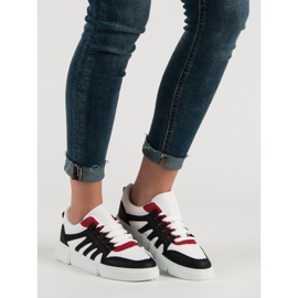 Mukavat urheilukengät valkoinen musta 1