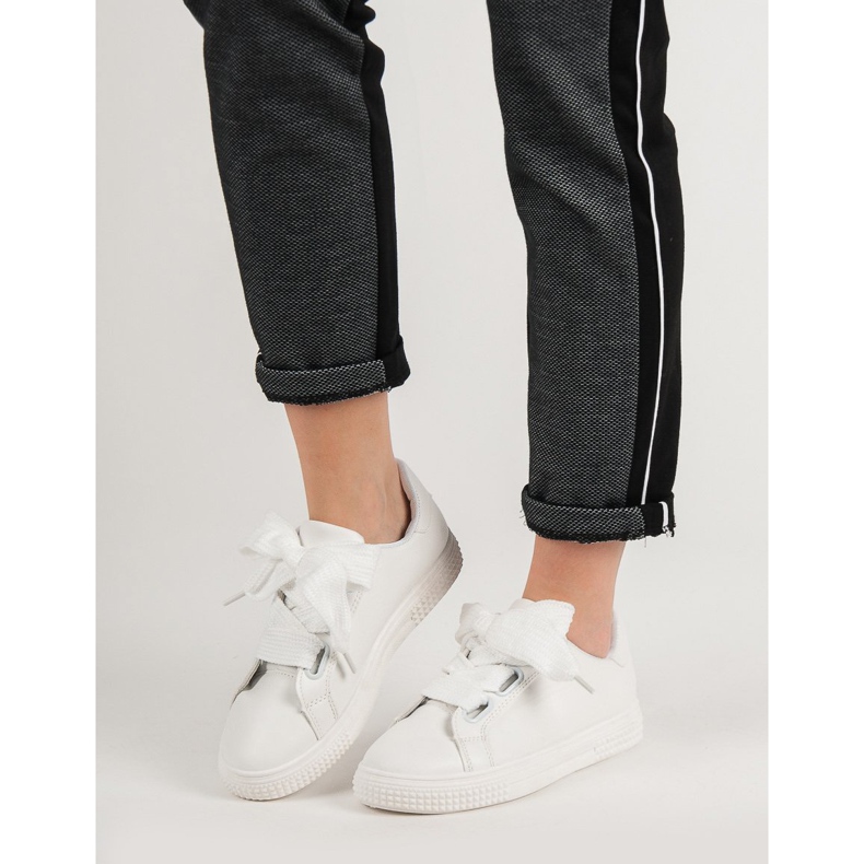 Bella Paris Valkoiset urheilukengät valkoinen 2