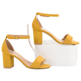 Super Mode Tyylikkäät mokkanahkaiset sandaalit keltainen 1