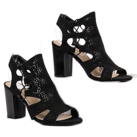 Goodin Muodikkaat mustat sandaalit 2