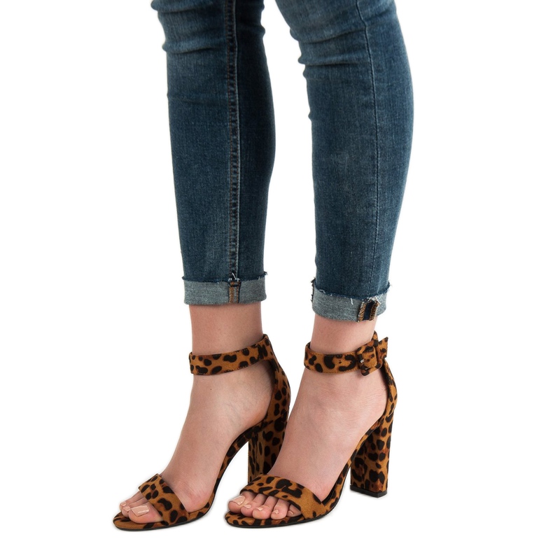 Goodin Sandaalit baarissa ruskea 2