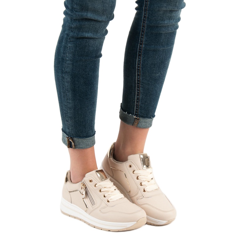 SHELOVET Beige urheilukengät 2