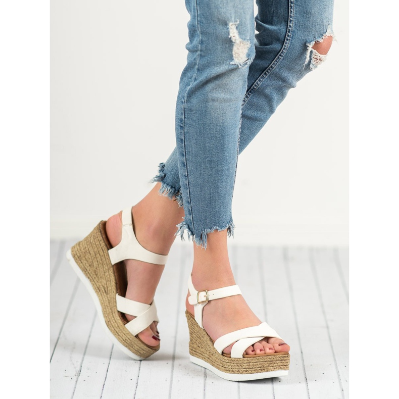 JESSY ROSS Valkoiset mokkanahkaiset sandaalit valkoinen 1