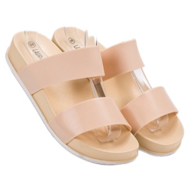 Laura Mode Beige kumitossut 1