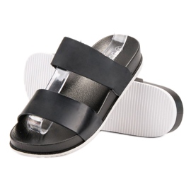 Laura Mode Mustat kumitossut 1