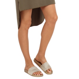 G301 Kultaiset tossut helmillä kultainen 2