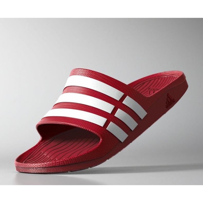 Adidas Duramo Slide M G15886 tossut punainen 1