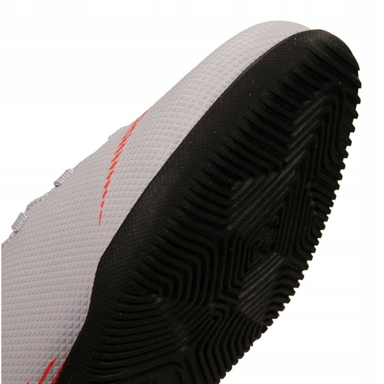 Sisäkengät Nike Mercurial Vapor 12 Club Gs Ic Jr AH7354-060 monivärinen valkoinen 2