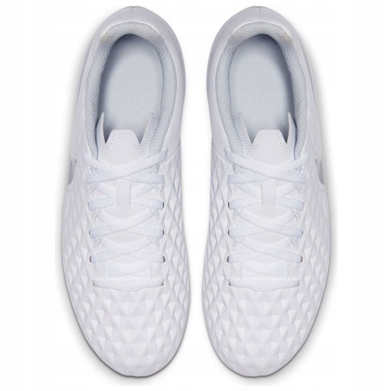 Nike Tiempo Legend 8 Club FG / MG Jr AT5881-100 jalkapallokengät monivärinen valkoinen 2