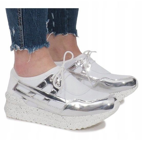 Valkoiset urheilukengät Calixte -alustalla valkoinen 1