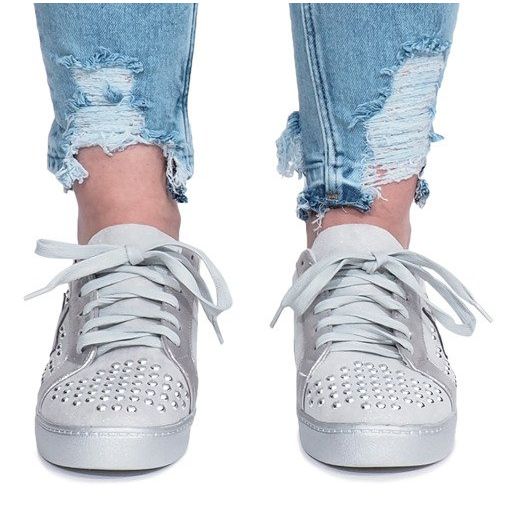 Harmaat lenkkarit Angers -tähdiltä 1