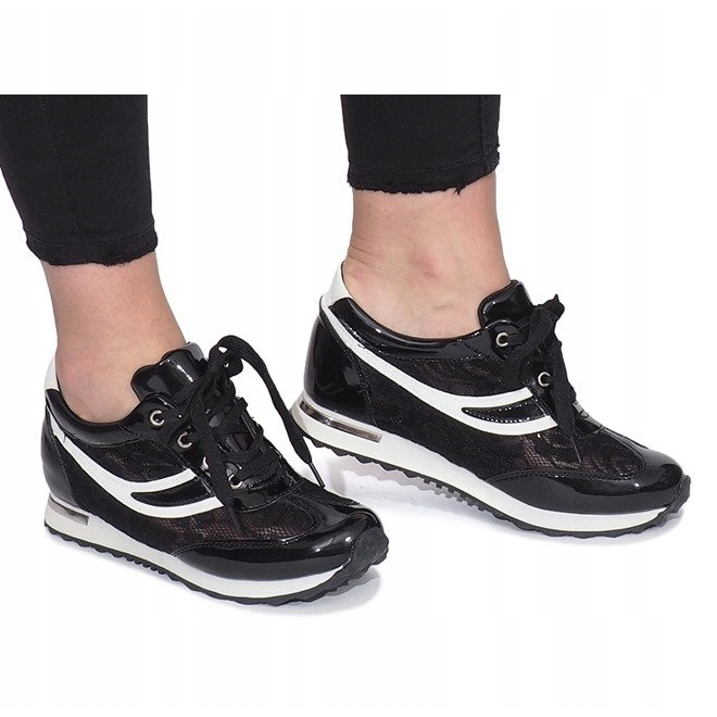 Mustat, avoimet Mont Blanc -lenkkarit 1