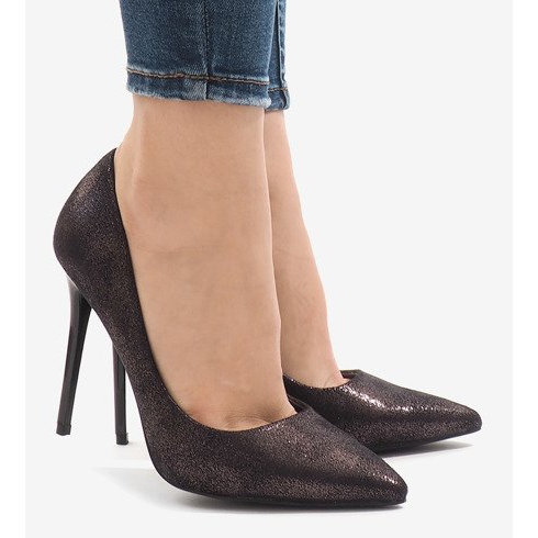 Mustat klassiset korkokengät AT-0596-L 2