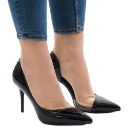 Mustat lakatut epäsymmetriset korkokengät GH11541 1