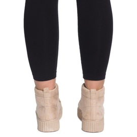 High Creepers saappaat WQ-001 beige-alustalla 1