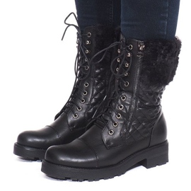 Eristetyt sotilasloukut CN888 musta 1