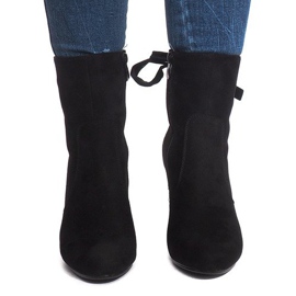 Mokkanahkakengät kantapäässä 16091-11 Musta 1