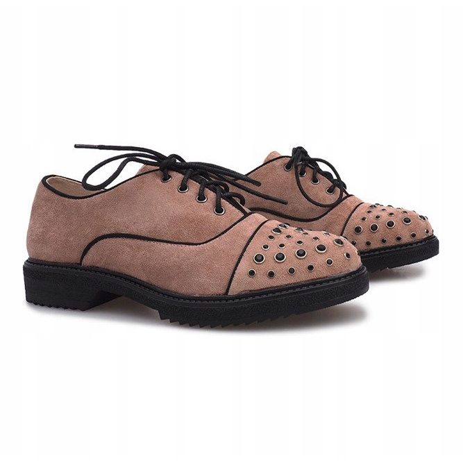 Vaaleanpunainen värisee Raymonde -nastojen kanssa 1