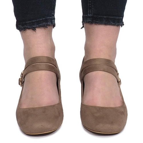 Beige pumput Tamara -pylväässä 2