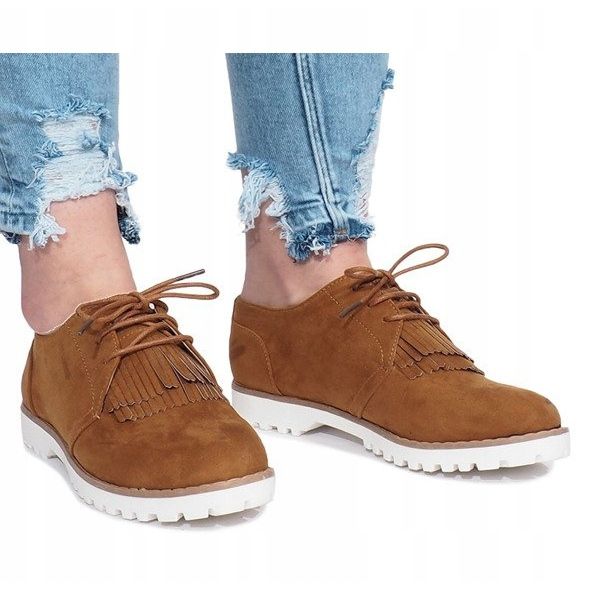 Kameli -leivonnaiset, joissa on murskaavat kovat reunat ruskea 2