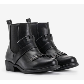 Mustat korkokengät 1812 1