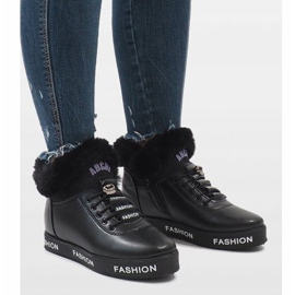 Mustat GF-ZM106 turkisvuoratut saappaat 1