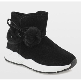 Mustat saappaat GF-ZM93-urheilupohjassa 2