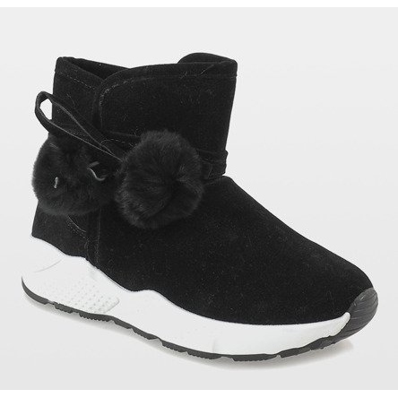 Mustat saappaat GF-ZM93-urheilupohjassa 2