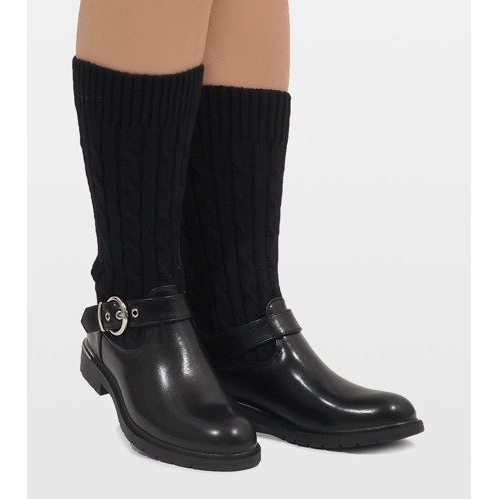 Ideal Shoes Eristetyt mustat saappaat E-4939 2