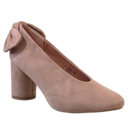 Vaaleanpunaiset mokkapumput LL-93P-pylväässä vaaleanpunainen 1