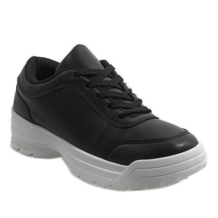 Muodikkaat mustat urheilukengät vuodelta 1858 1