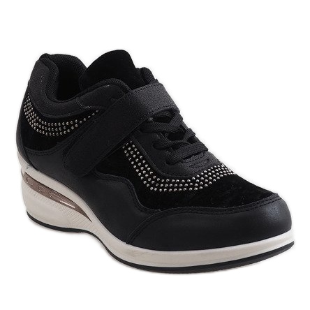 Mustat lumilautailijat KB-115 1