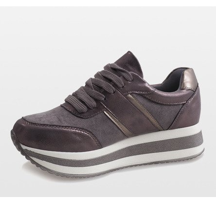 Harmaat lenkkarit 99-09-alustalla 2